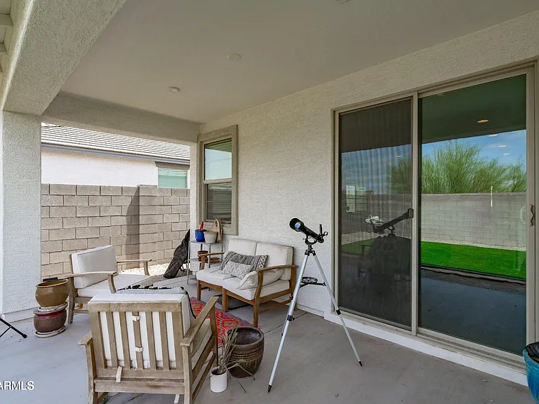 12004 S 173rd Ln — Photo 9