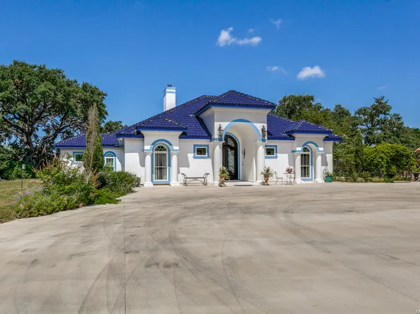 497 N THUNDER CREEK RD, Utopia, TX 78884