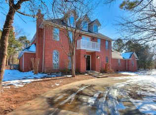 16 Greenmore Dr, Edmond, OK 73034