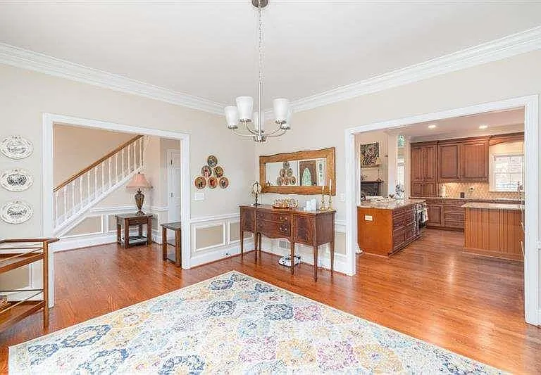 160 Clipper Bay Dr — Photo 5