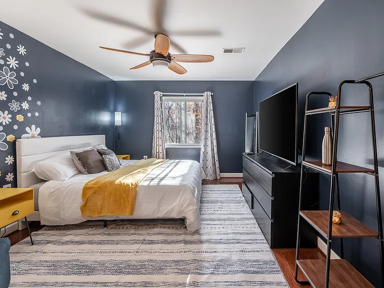 1546 Northgate Sq #21C — Photo 8