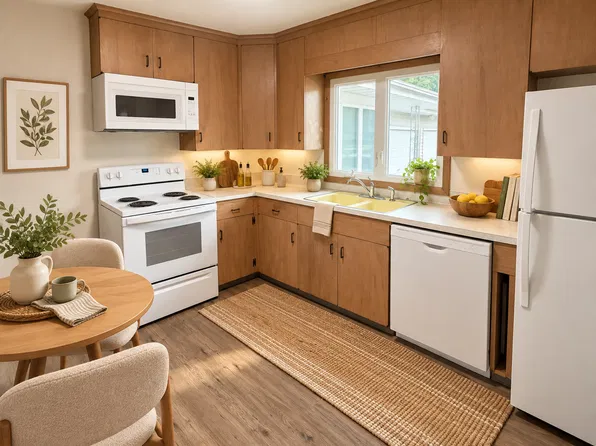 Convenient Duplex Living Near Iowa State Campus, 711-713 Stanton Ave #Ebdb22b77, Ames, IA 50014