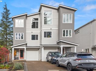 8827 SW Thorn St, Tigard, OR 97223