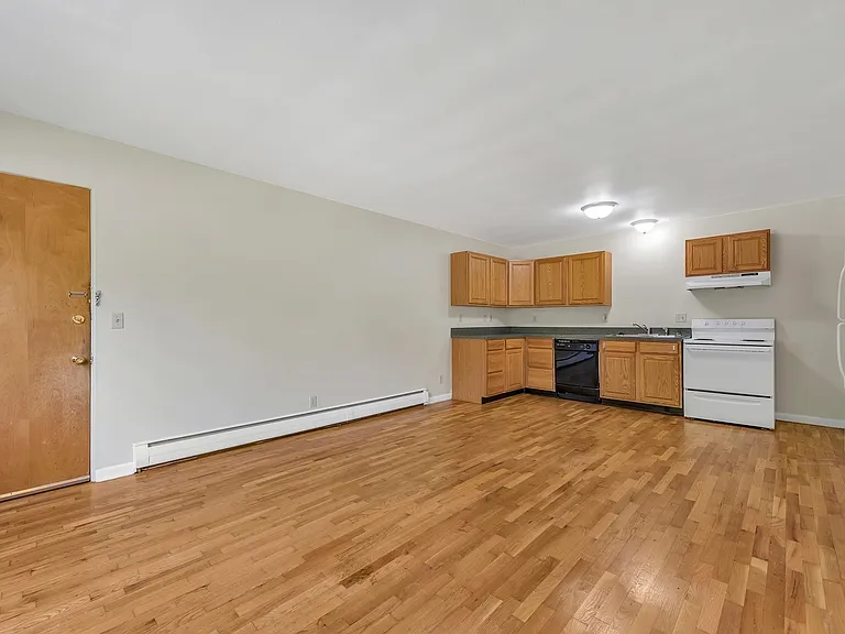 1410 Old Canton Ln — Photo 9