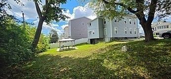 4th image of 56 Plantation St