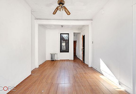 4th image of 568 Sterling Pl APT 3