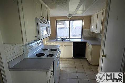 2nd image of 1014 Ontario Dr