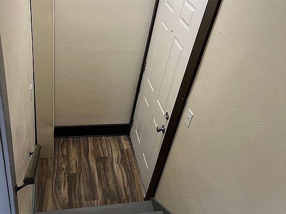 2nd image of 730 1/2 S Spring Ave