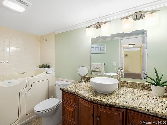 4th image of 3575 Broken Woods Dr APT 902