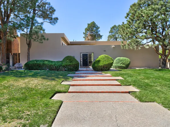 1815 Princeton Dr NE, Albuquerque, NM 87106