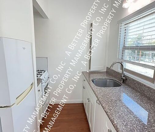 2nd image of 6108 E Ocean Blvd