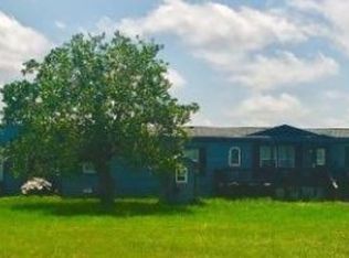 560 West Oaks, Victoria, TX 77905