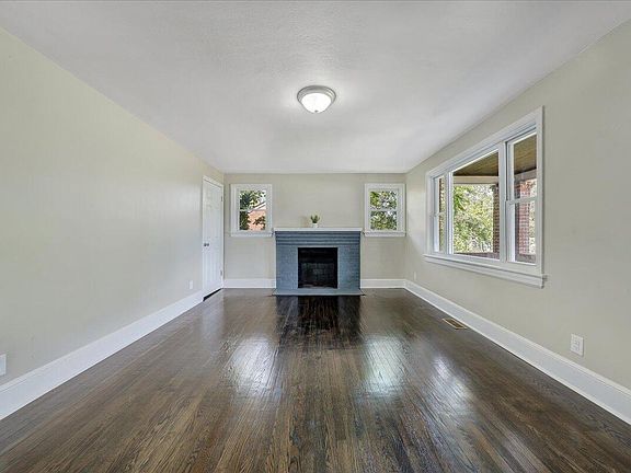 5th image of 1704 Aspen St NW