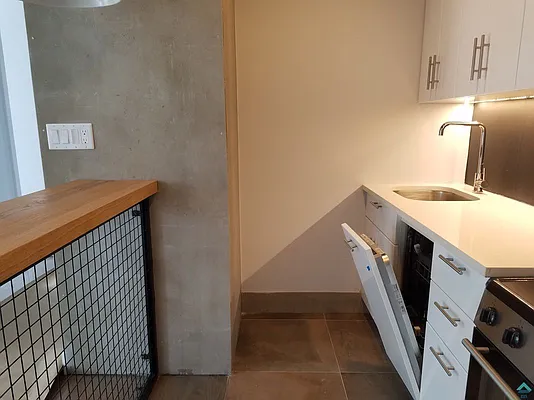 Rented by EXR | media 4