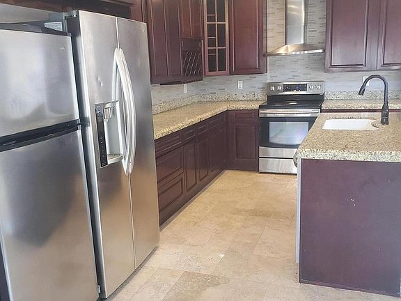 5th image of 4902 E Aire Libre Ave