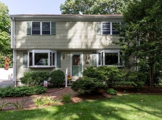 169 Highland Ave, Dartmouth, MA 02747