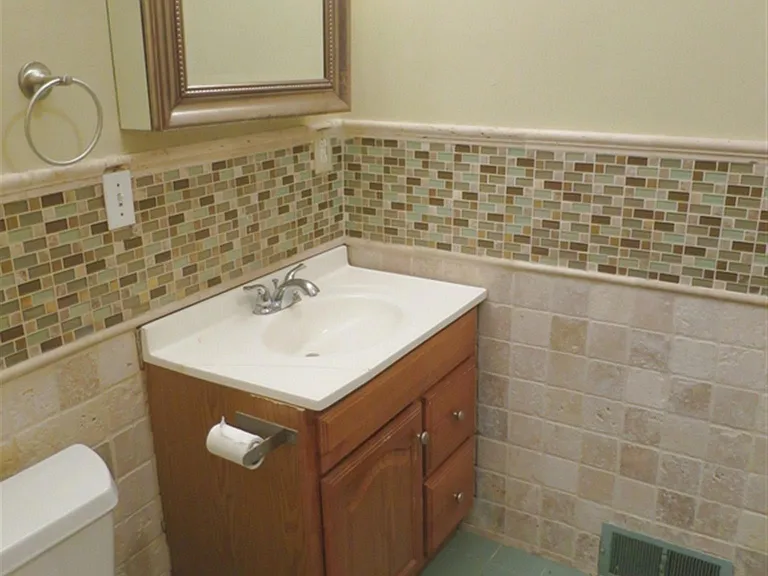 47 Paulina St #2 — Photo 20