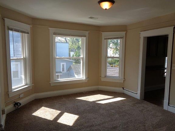 3rd image of 202 S Park Ave #2