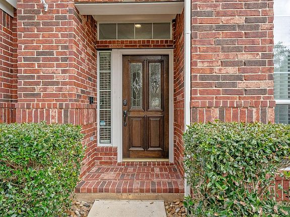 5th image of 130 S Evangeline Oaks Cir