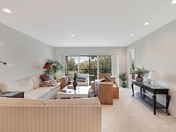 Home For Sale In Fountains