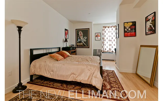 Sold by Douglas Elliman | media 25