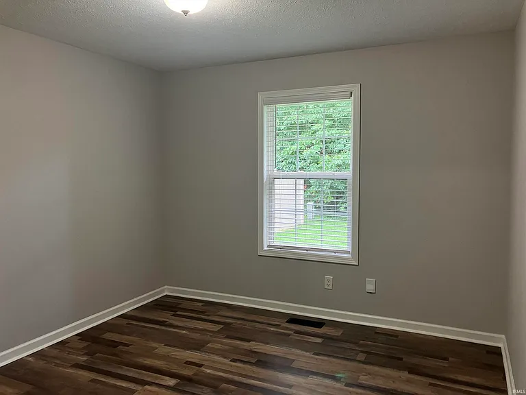 10655 Tecumseh Dr — Photo 18