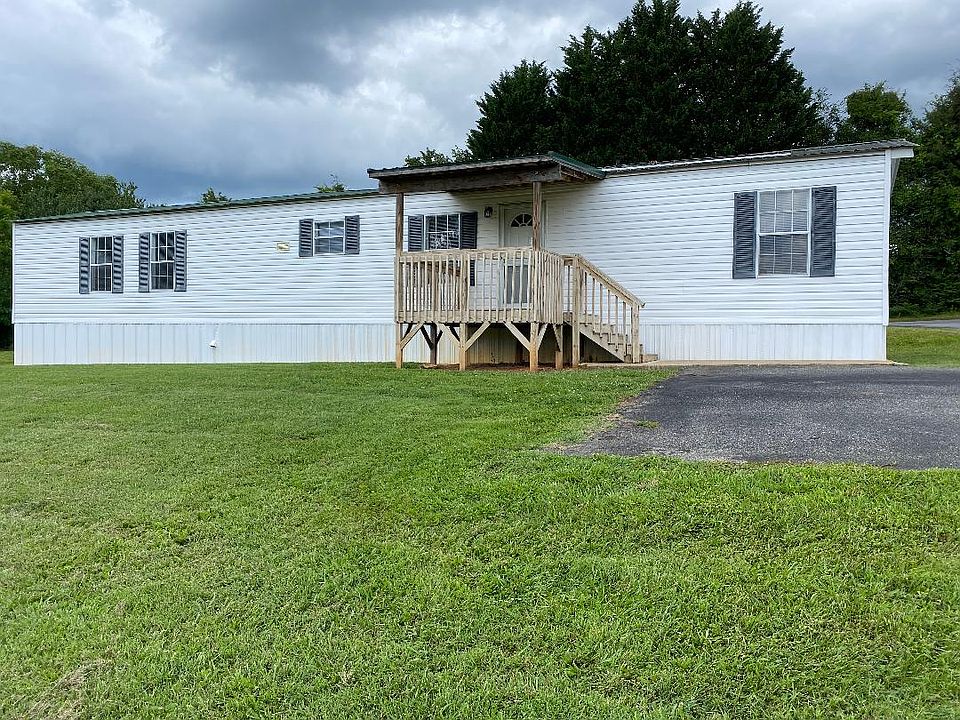 Front of home with covered porch