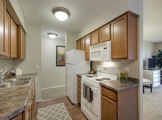 17600 14th Ave N APT 319, Minneapolis, MN 55447