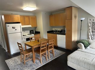 916 Saint Paul St #3B, Baltimore, MD 21202