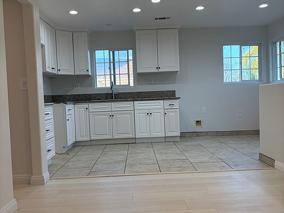 3rd image of 840 Magnolia Ave