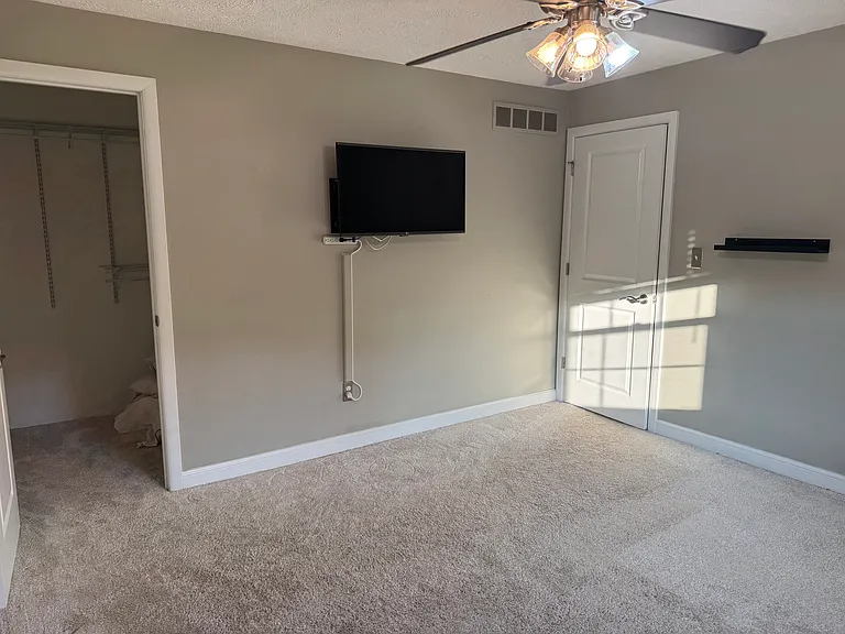 747 Windvue Dr — Photo 16