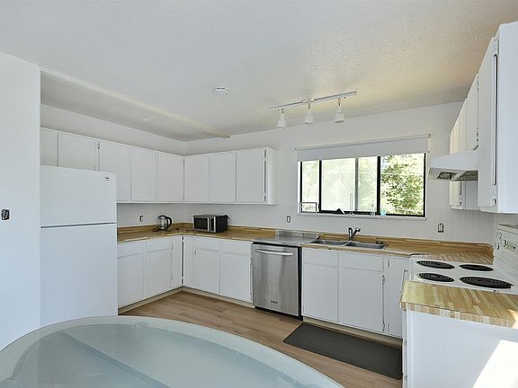 2nd image of 5727 Trail Ave