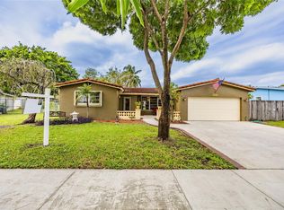 5561 SW 94th Ave, Cooper City, FL 33328