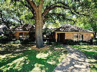 1306 Clover Hill Rd, Mansfield, TX 76063