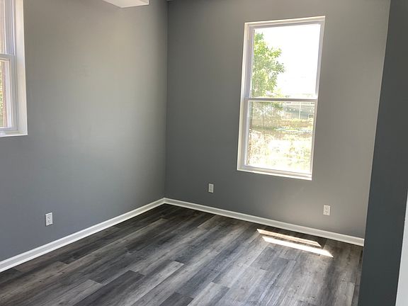 2nd image of 1910 W Berks St #2