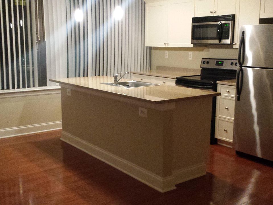 1st image of 127 N 4th St #507