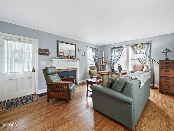 5th image of 2723 Keystone Ave