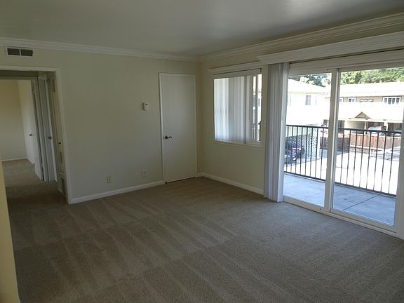 4th image of 842 Coleman Ave
