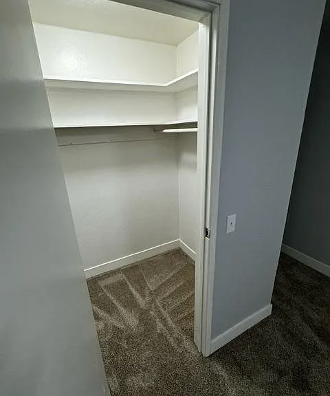 North Lake Tower — Photo 5