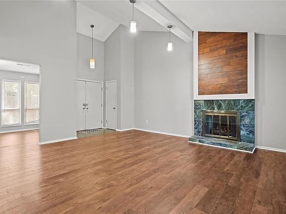 5th image of 6260 Rosewood St