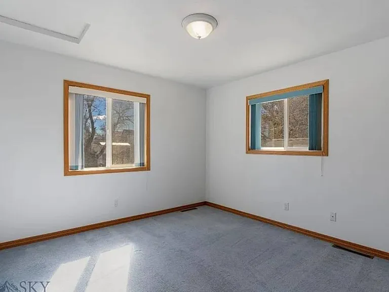 803 N Grand Ave — Photo 10