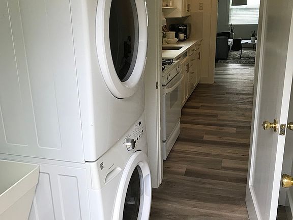 Washer and Dryer in the unit.