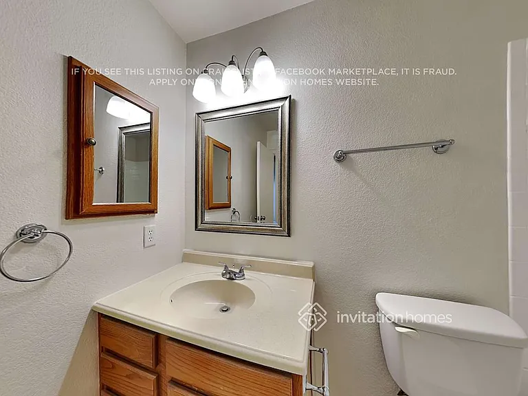 6439 E Albany St — Photo 17
