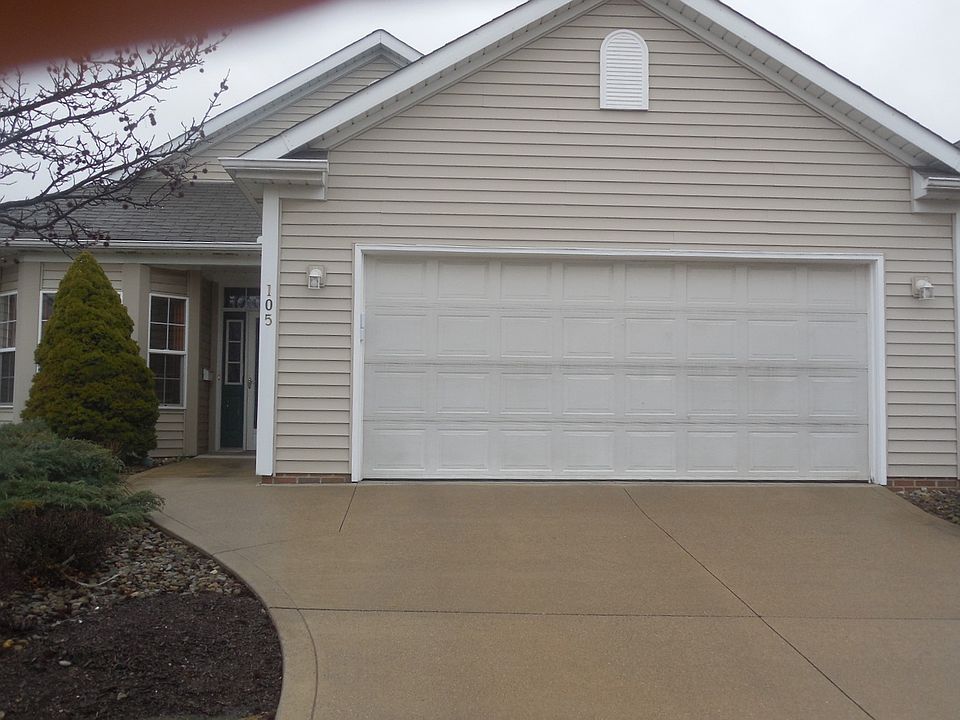 1st image of 105 Village Dr N