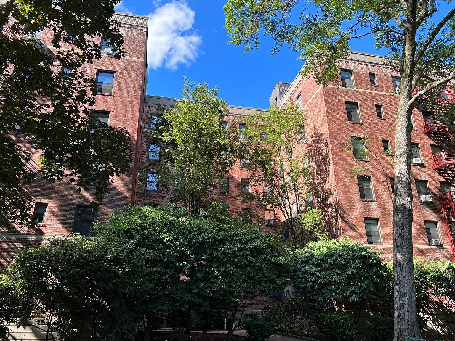 114 Larchmont Acre W 4B, Larchmont, NY 10538 Zillow