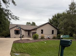 W9120 Tall Pines Pl, Cambridge, WI 53523