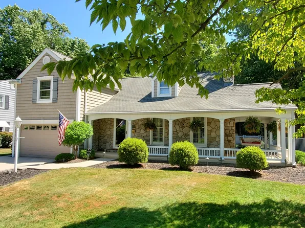507 Shawnee Dr, Erie, PA 16505