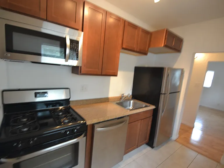555 S Locust St #3 — Photo 10