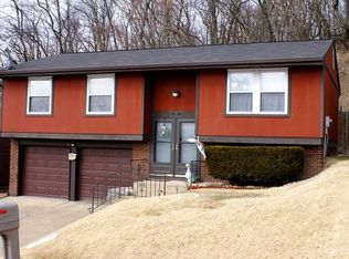 511 Fieldcrest Dr, Pittsburgh, PA 15209