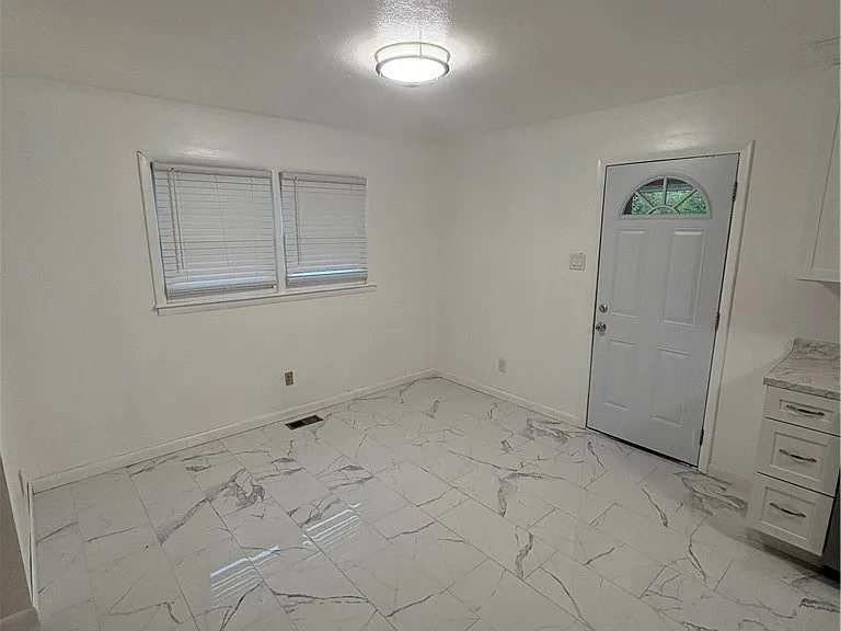 4418 Atlantic Ave — Photo 4